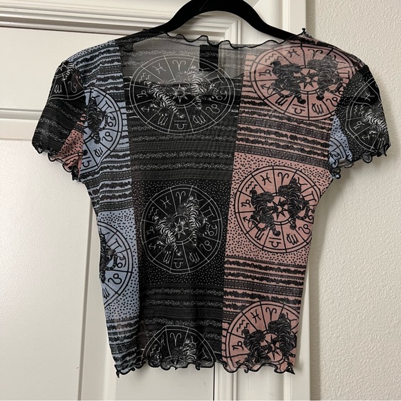 UO zodiac mesh crop tee - Picture 4 of 4